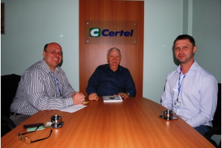 Reunião debateu melhorias na rede elétrica da Linha Imhoff Fundos 