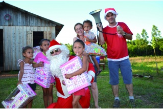 Luz dos Sonhos Certel distribuiu presentes, alegria e muita emoção